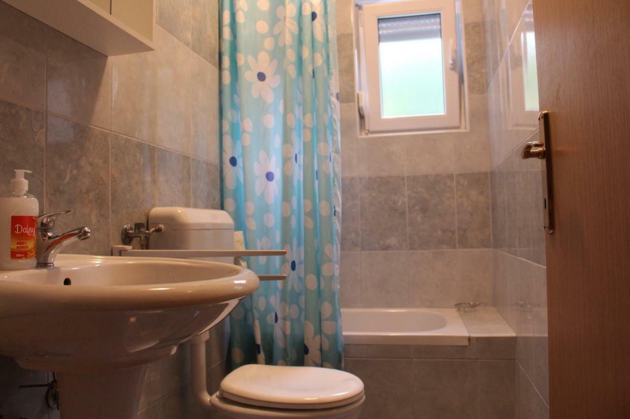 Mia 5 Appartement Crikvenica Buitenkant foto