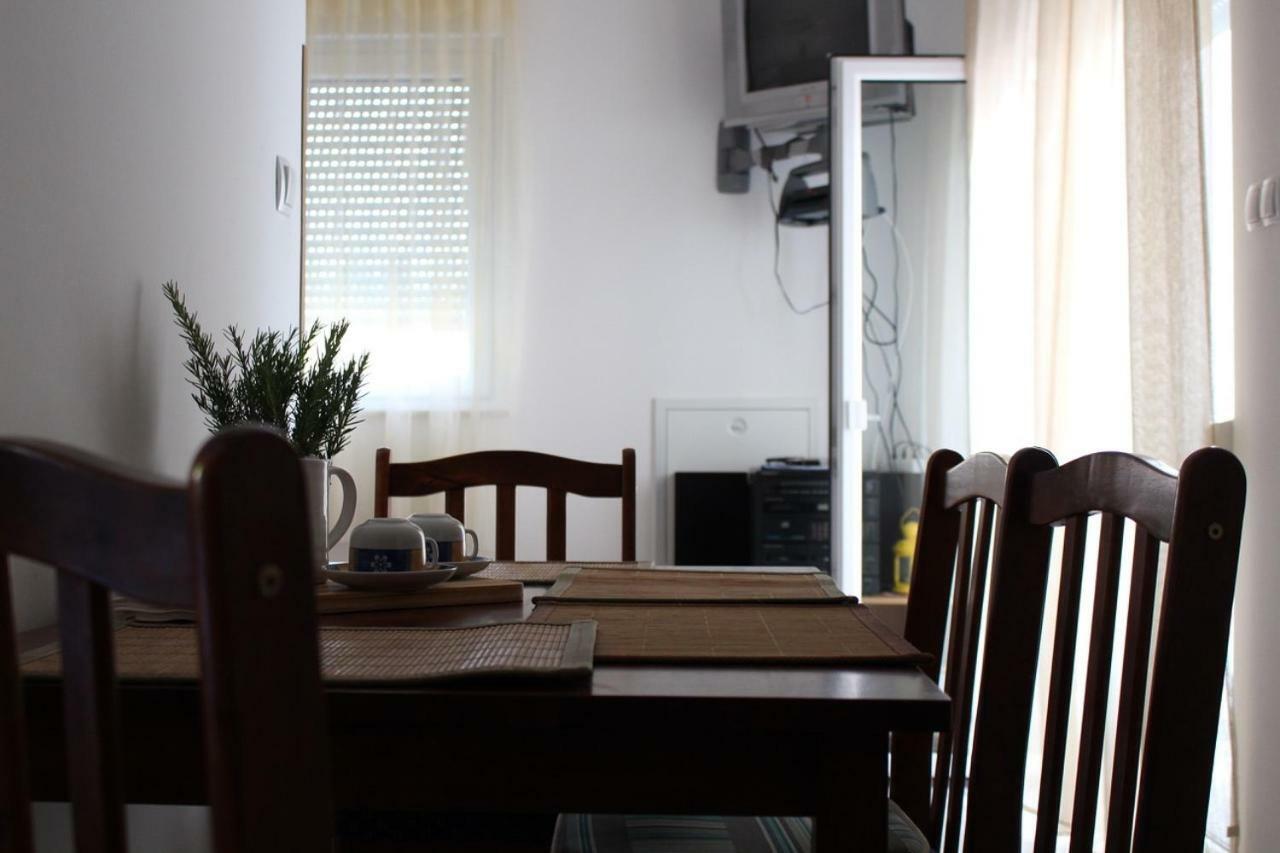 Mia 5 Appartement Crikvenica Buitenkant foto